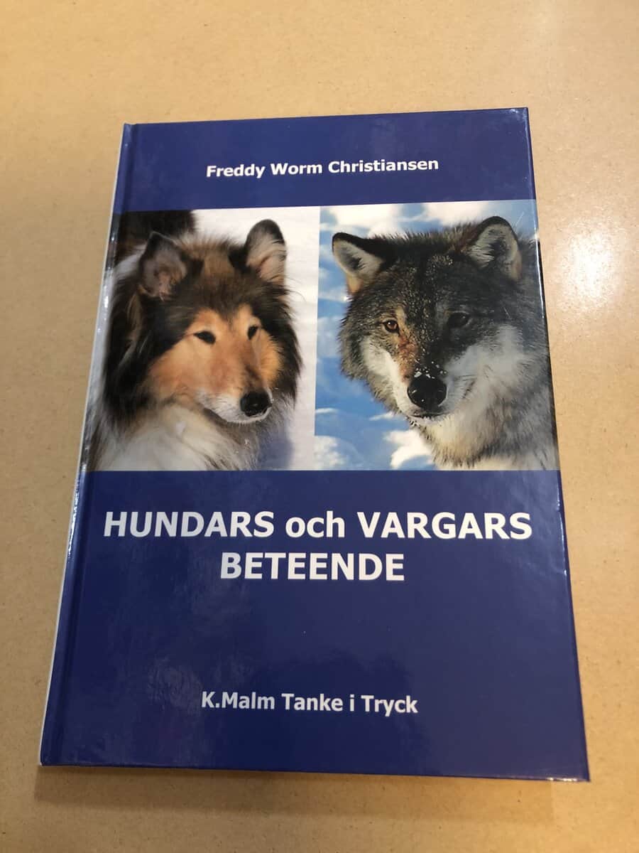 Freddy Worm Christiansen : Hundars och vargars beteende
