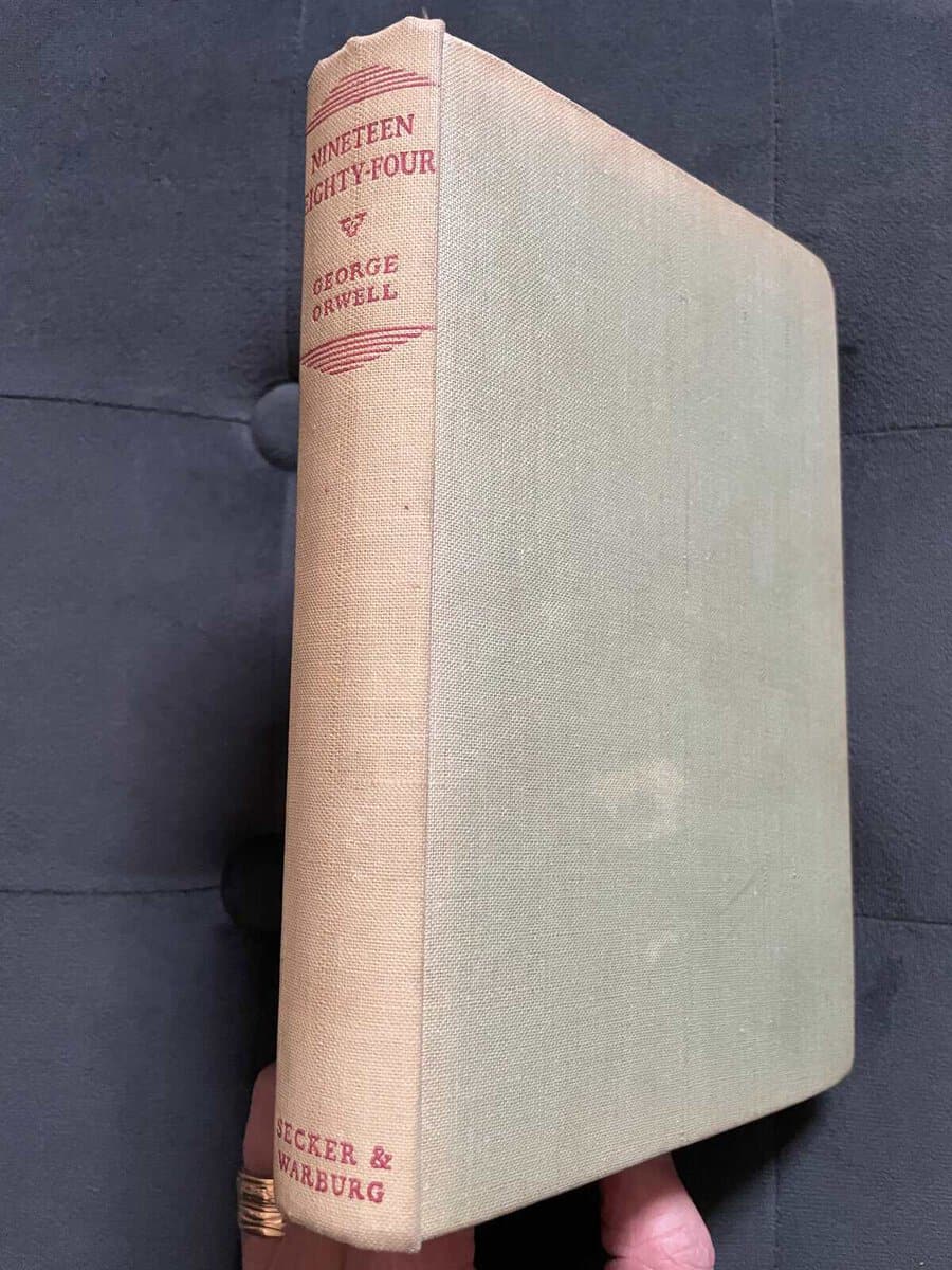 George Orwell : Nineteen Eighty Four (first edition)