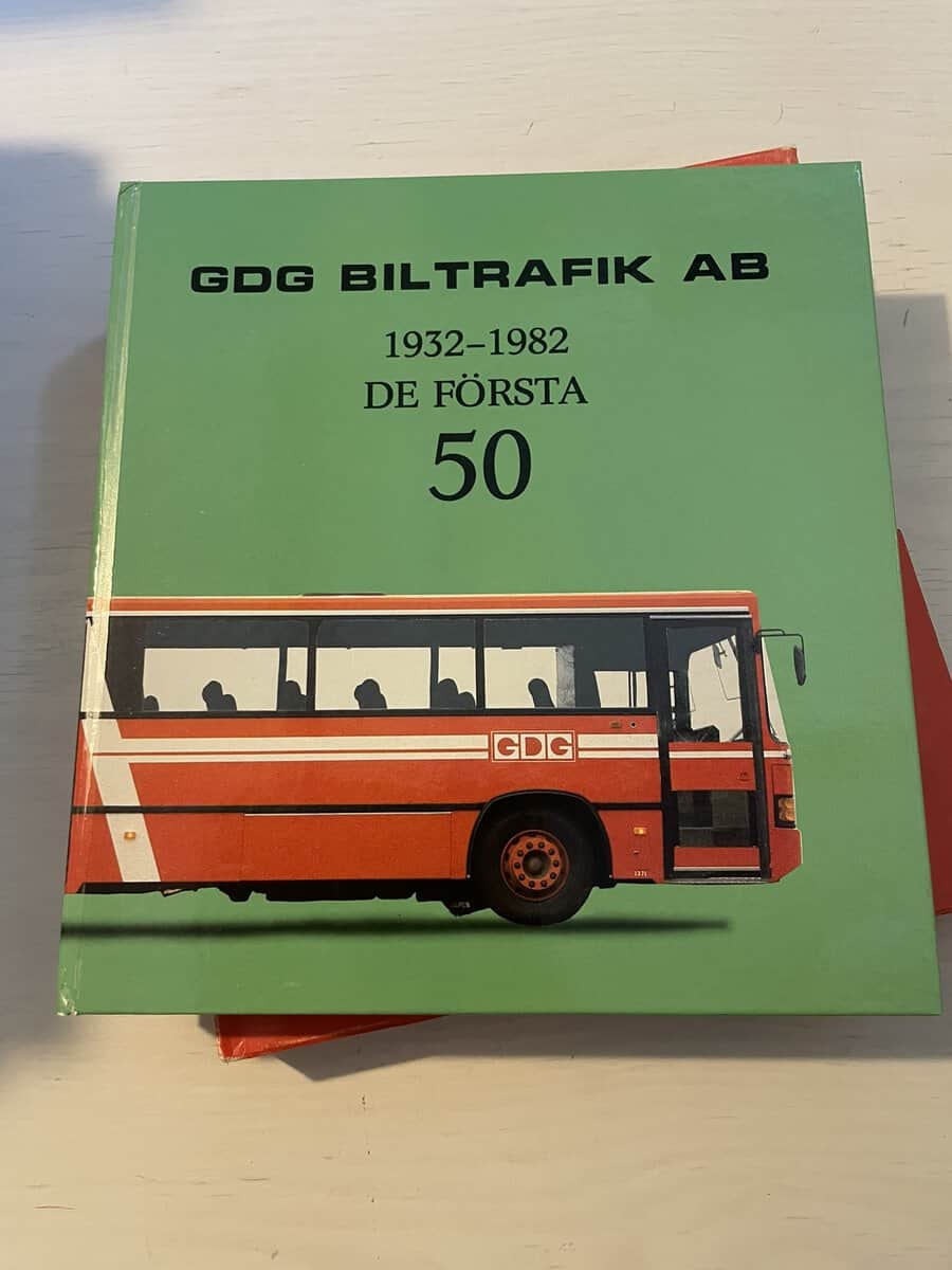 Gösta Holwid : GDG Biltrafik AB 1932-1982 - De första 50