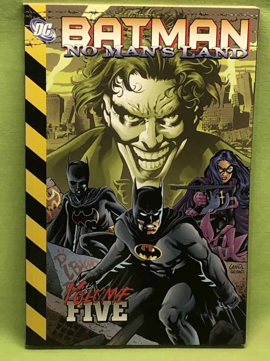 Grayson, Devin; Rucka, Greg : Batman