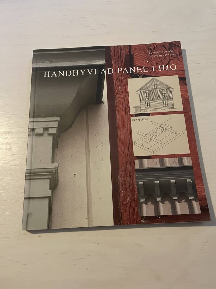 Gunnar Almevik : Handhyvlad panel i Hjo