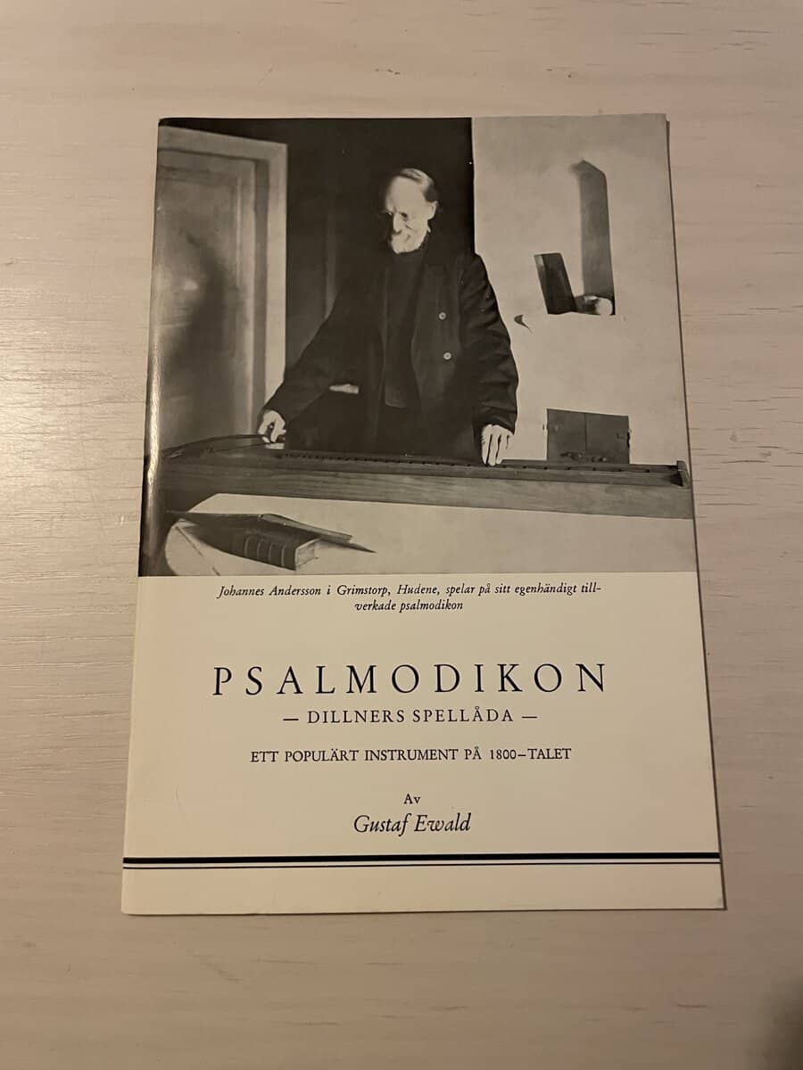 Gustaf Ewald : Psalmodikon - Dillners spellåda