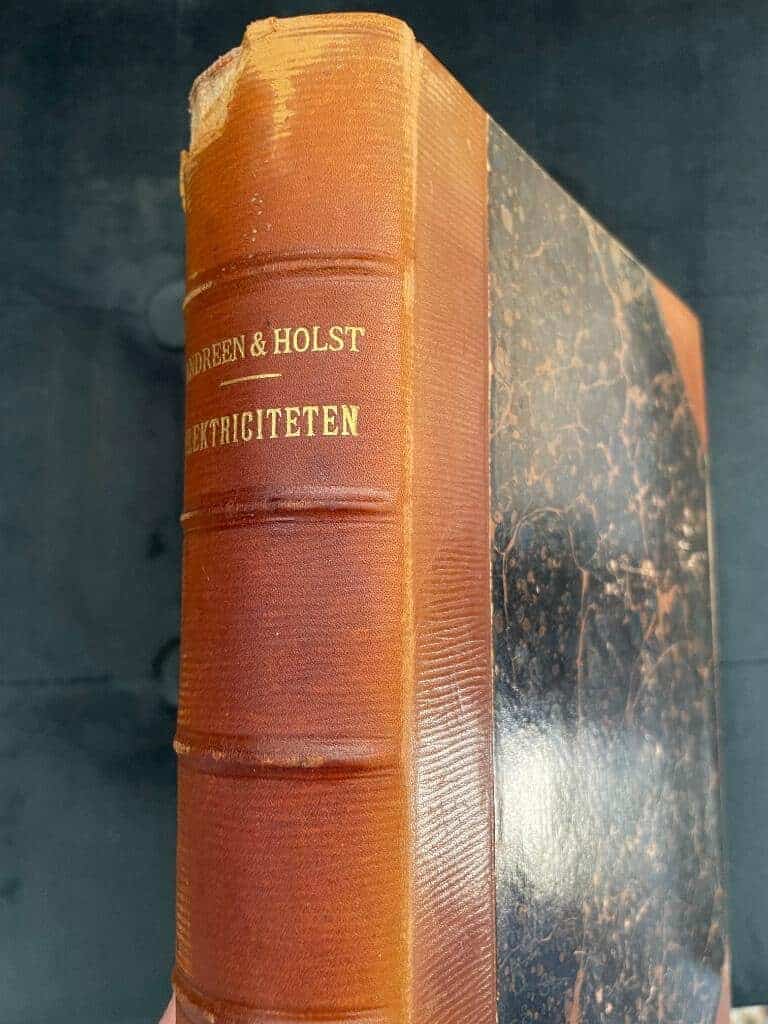 H. Holst E. Andreen : Elektriciteten. De elektriska krafternas alstring och användning i människans tjänst.