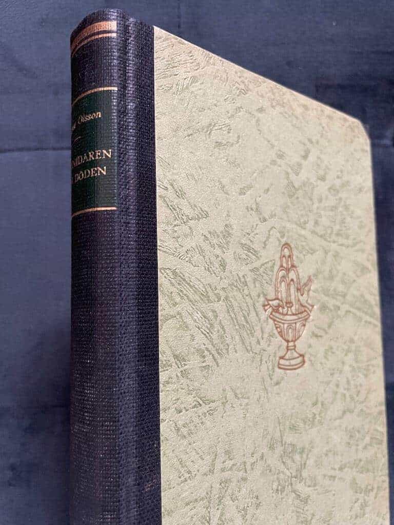 Hagar Olsson : Träsnidaren och döden