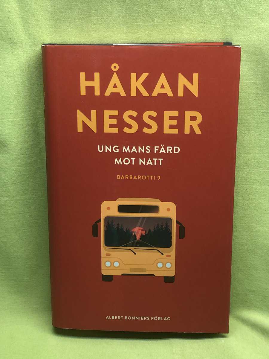Håkan Nesser : Ung mans färd mot natt