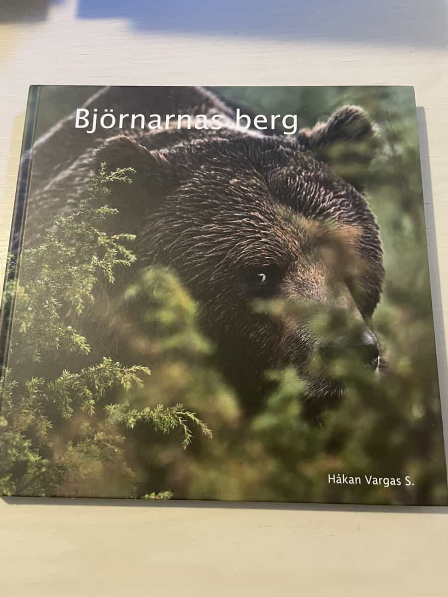 Håkan S. Vargas : Björnarnas berg