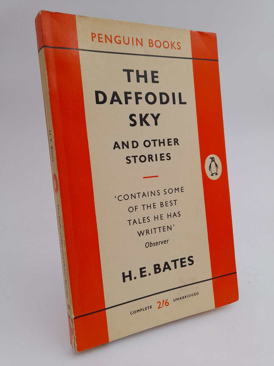 H.E. Bates : The Daffodil sky