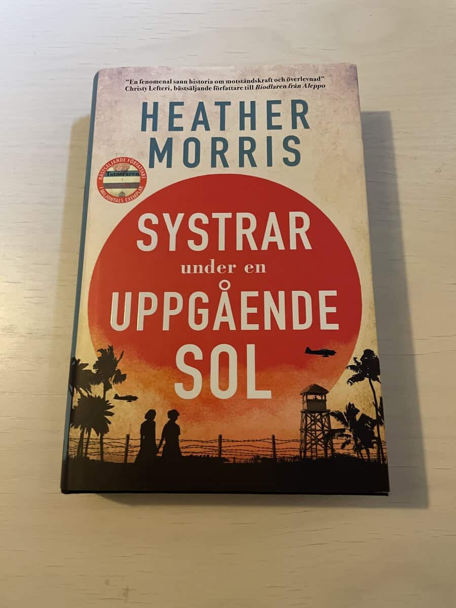 Heather Morris : Systrar under en uppgående sol