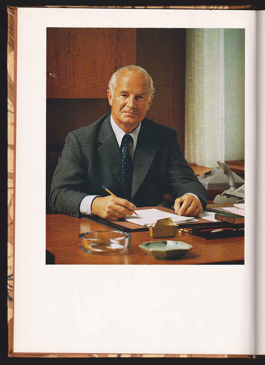 International Economics and Banking. To Lars-Erik Thunholm, 2 November 1974