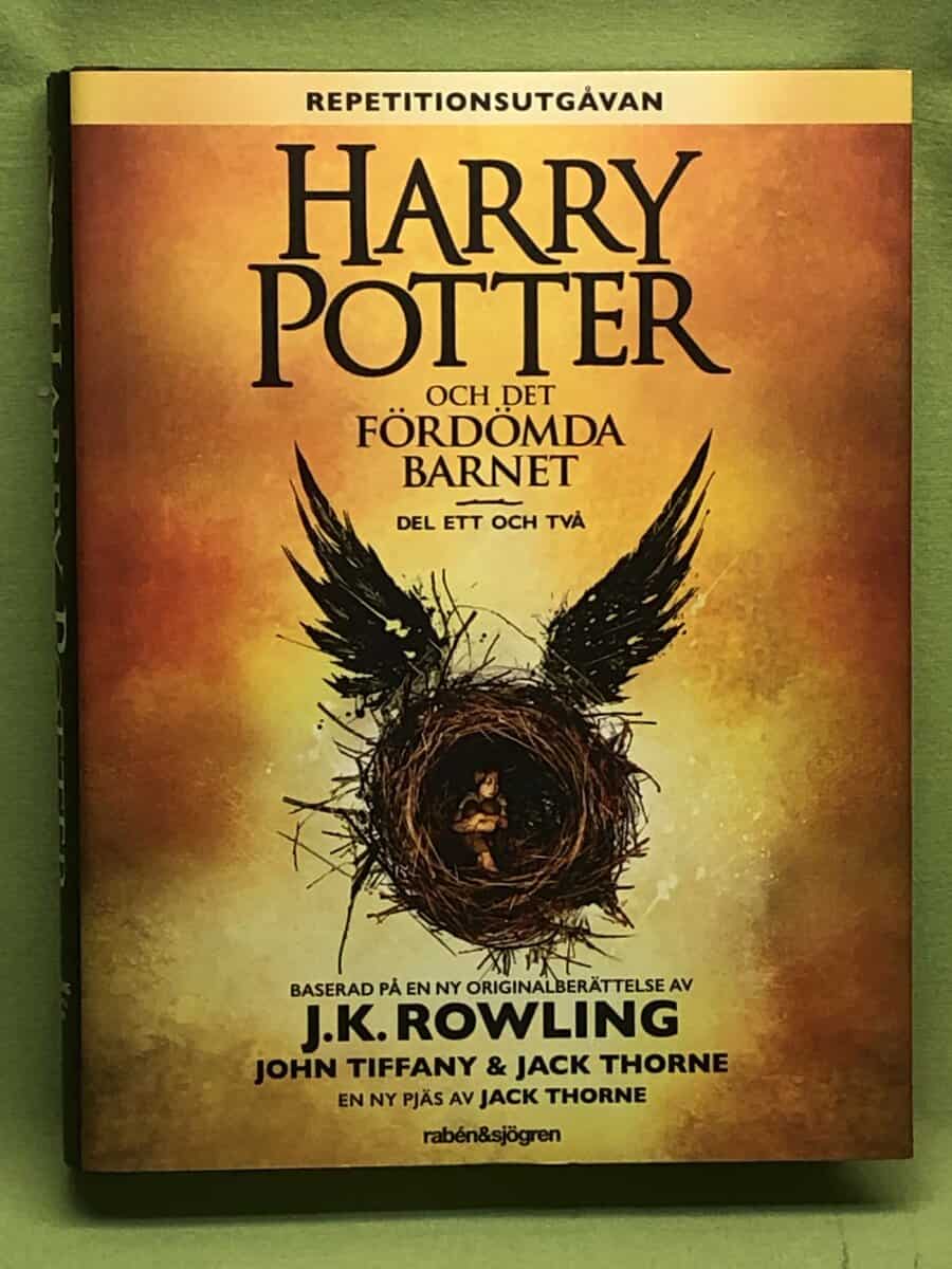 Thorne, Jack, Rowling, J. K., Tiffany, John : Harry Potter och det fördömda barnet - REPETITIONSUTGÅVAN