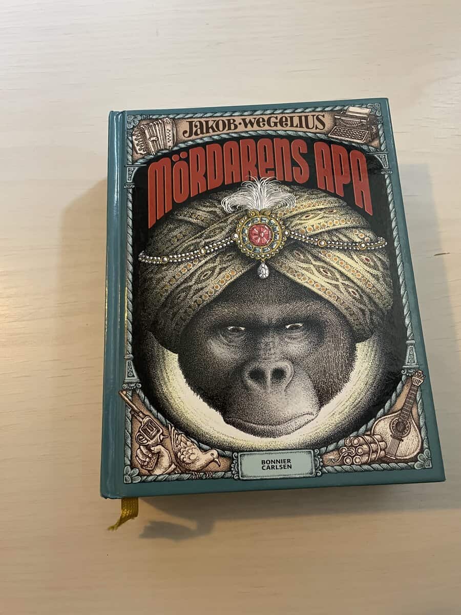 Jakob Wegelius : Mördarens apa