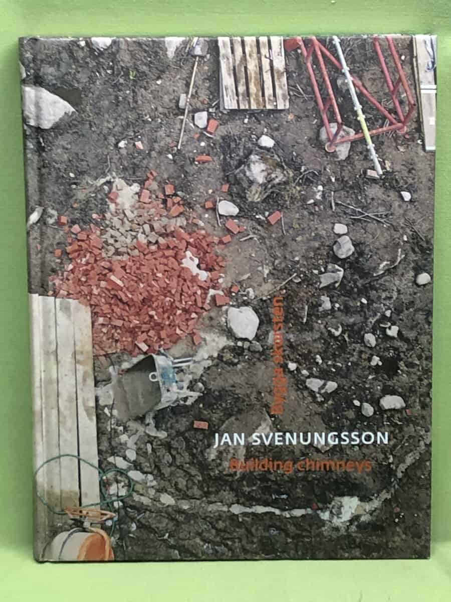 Svenungsson, Jan, Gabrielsson, Catharina : Bygga skorsten = Building chimneys