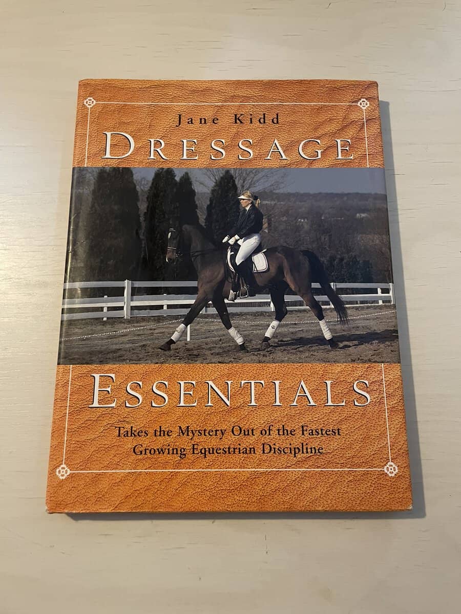 Jane Kidd : Dressage - Essentials