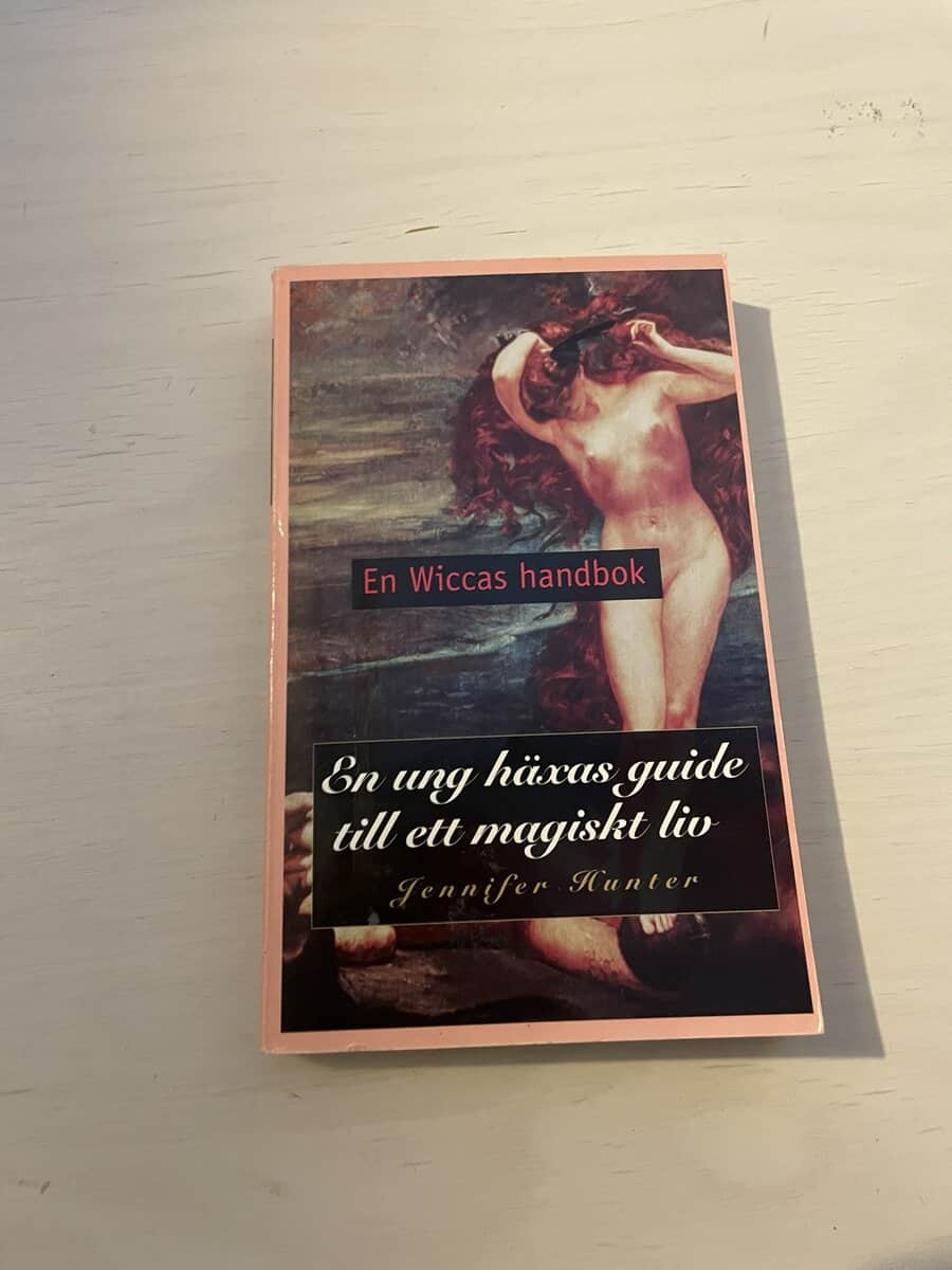 Jennifer Hunter : En Wiccas handbok