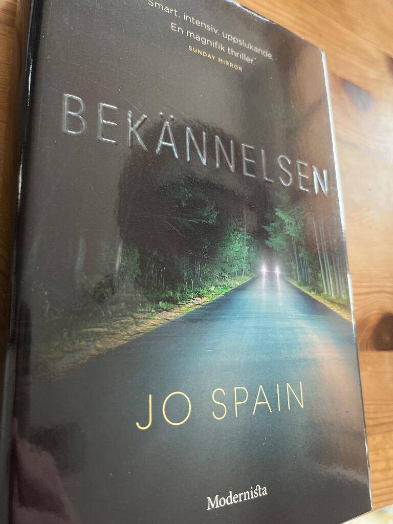 Jo Spain : Bekännelsen