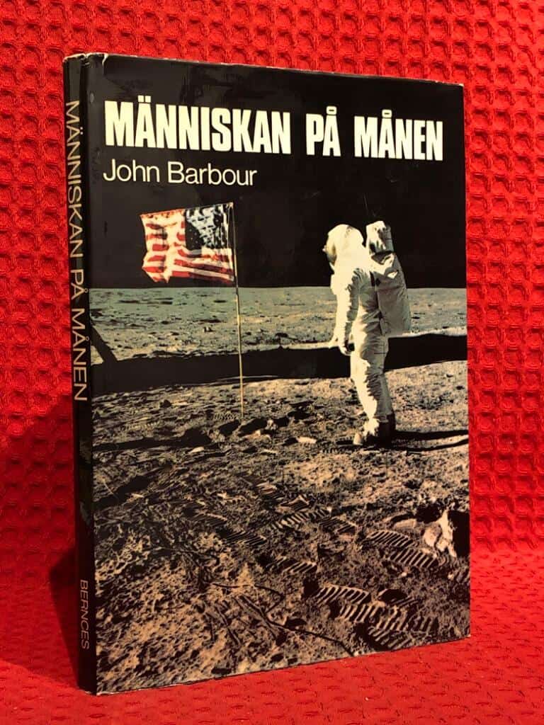 John Barbour : Människan på månen
