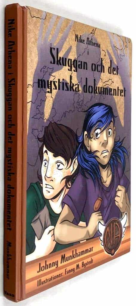 Johnny Munkhammar ; Fanny M. Bystedt : Nike Athena i skuggan och det mystiska dokumentet