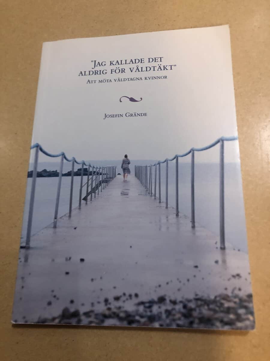 Josefin Grände : 'Jag kallade det aldrig för våldtäkt' att möta våldtagna kvinnor