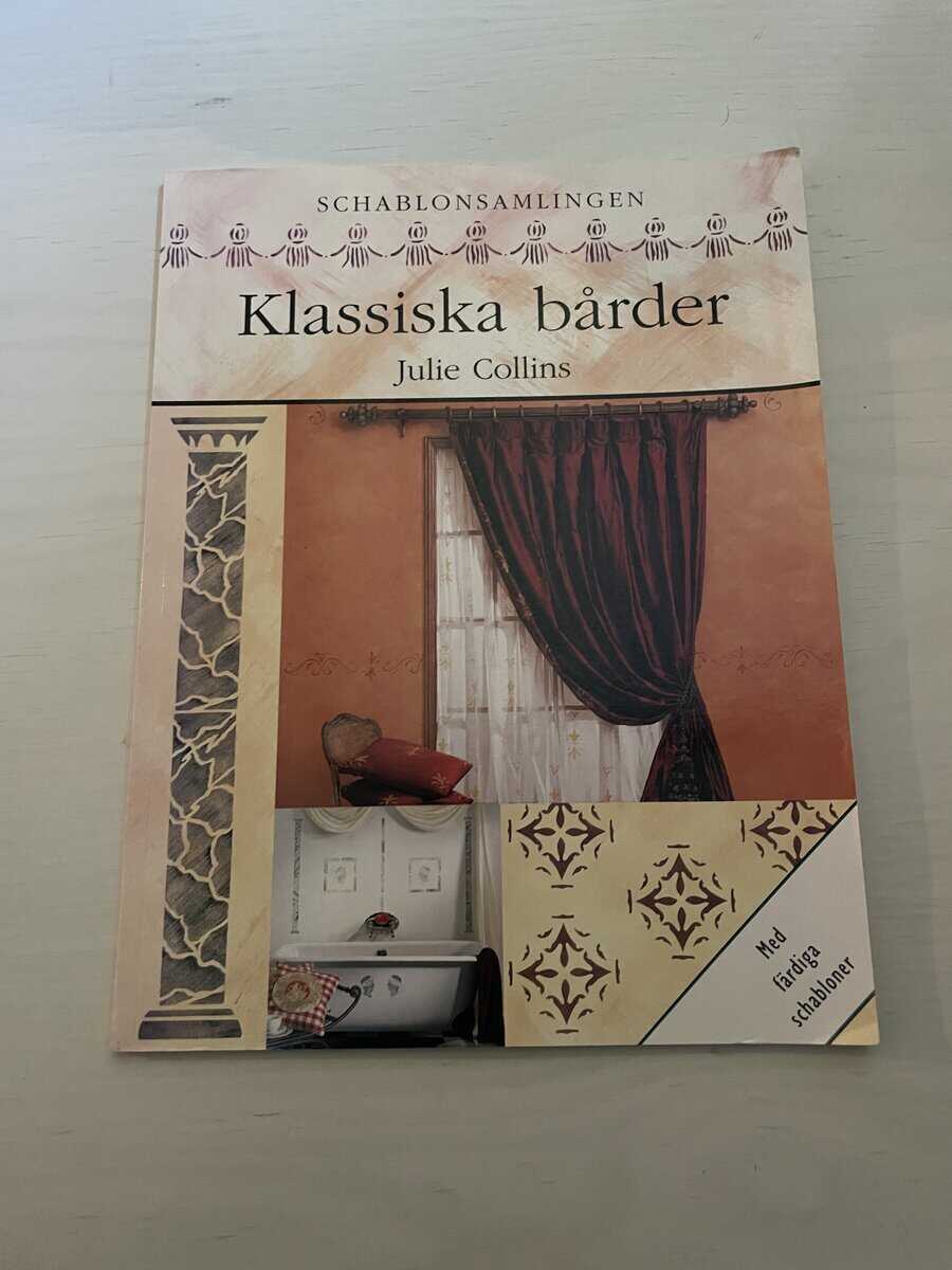 Julie Collins : Klassiska bårder