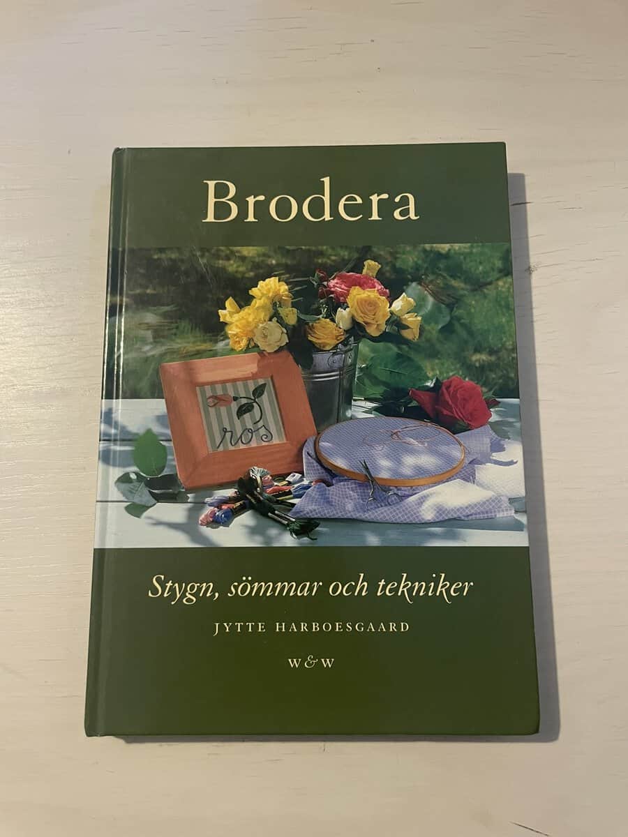 Jytte Harboesgaard : Brodera