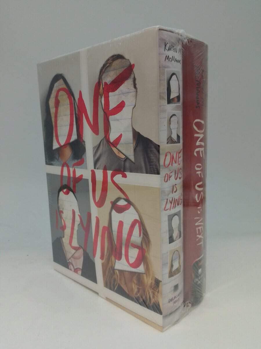 Karen M. McManus : Karen M. McManus 2-Book Box Set
