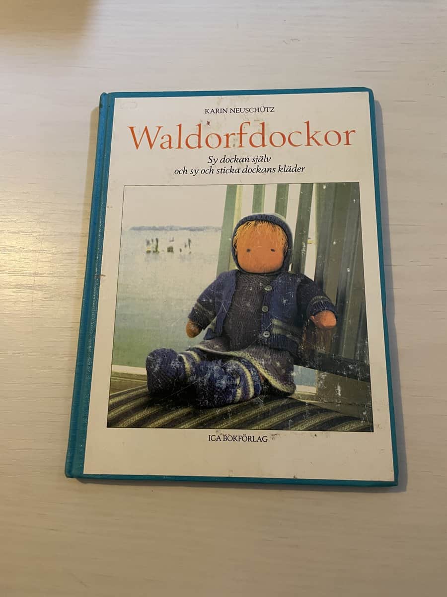 Karin Neuschütz : Waldorfdockor