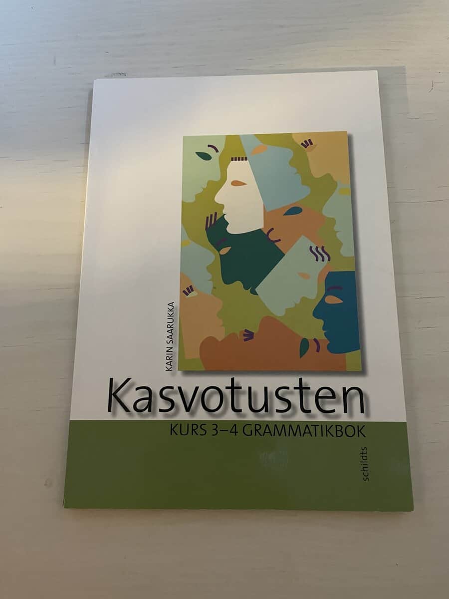 Karin Saarukka : Kasvotusten Kurs 3-4 grammatikbok