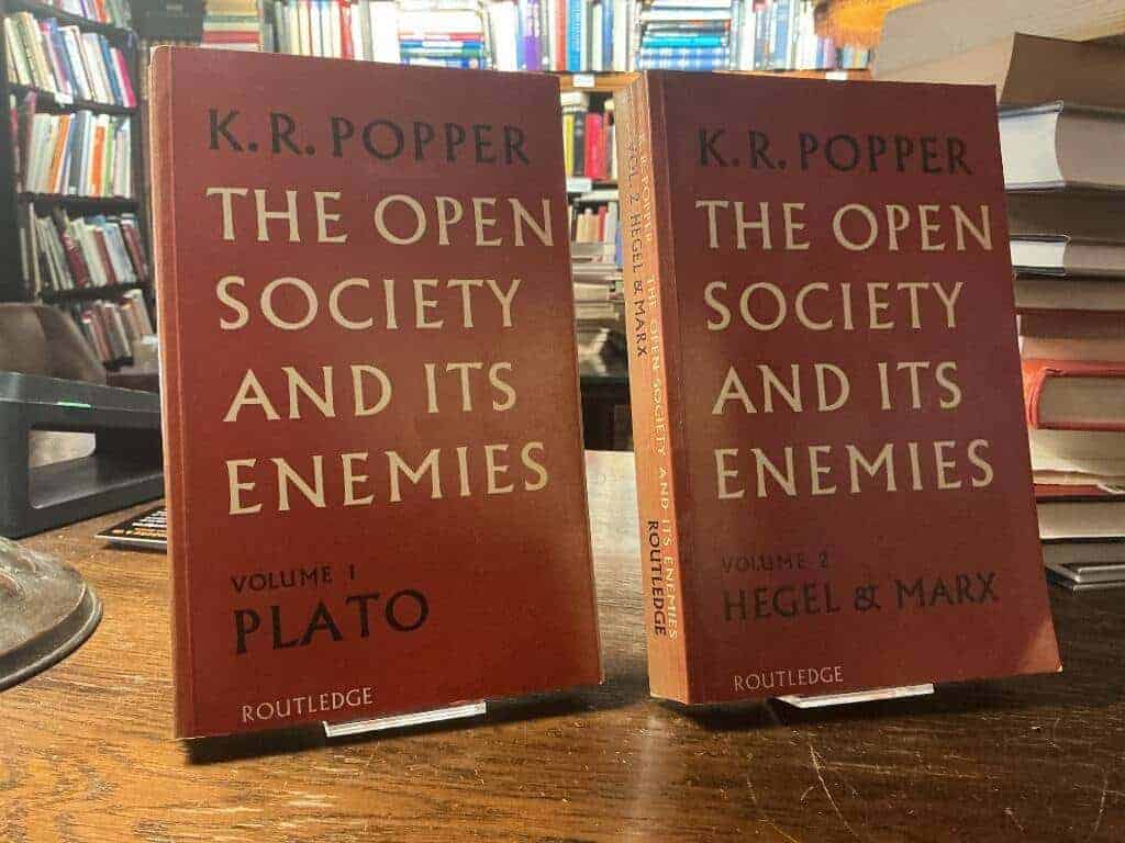 Karl R. Popper : The open society and its enemies 1-2