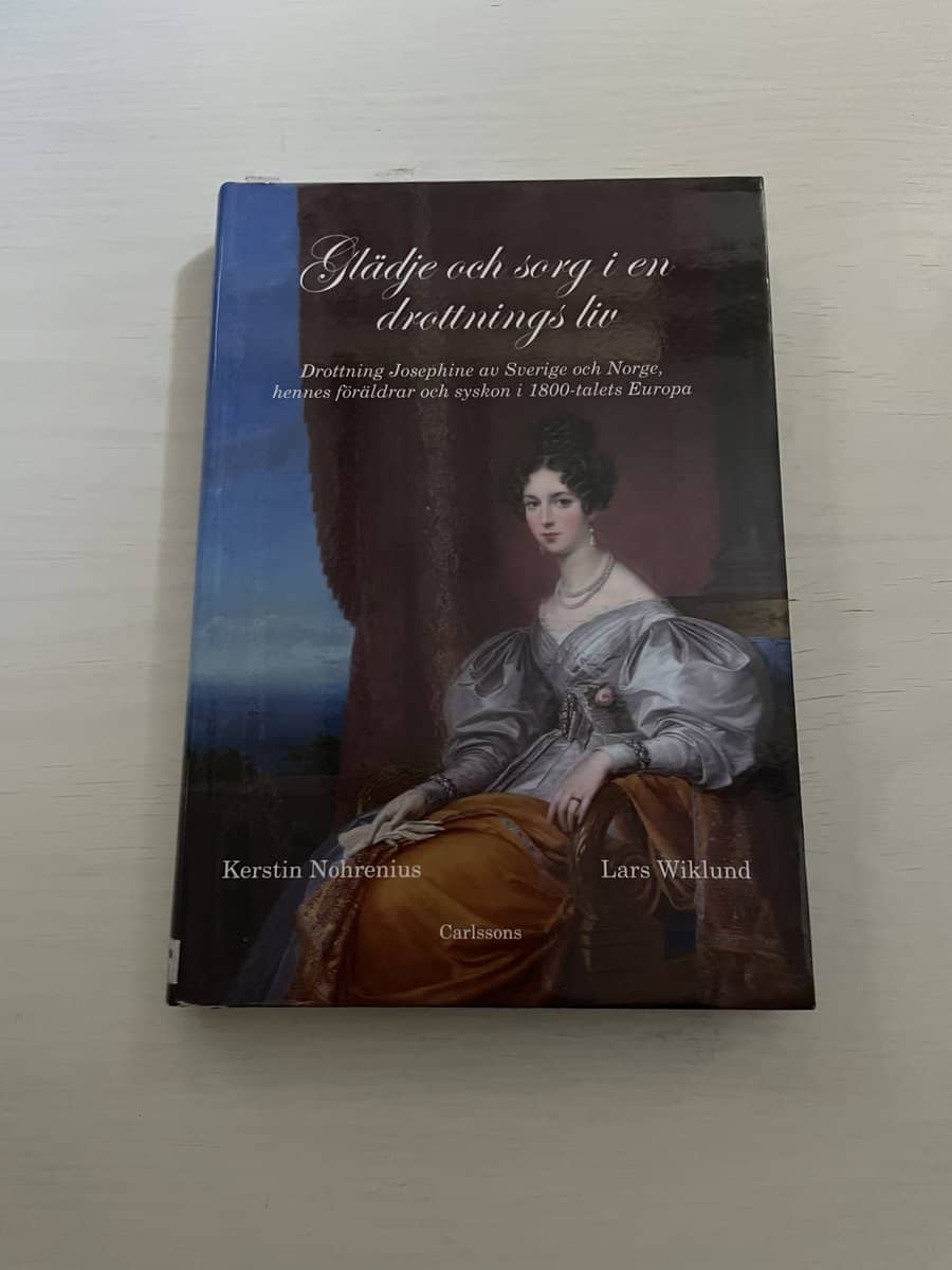Kerstin Nohrenius : Glädje och sorg i en drottnings liv