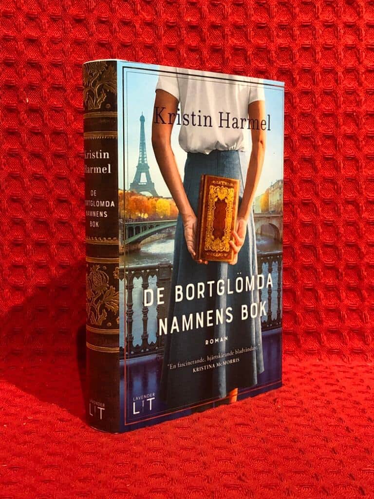 Kristin Harmel : De bortglömda namnens bok