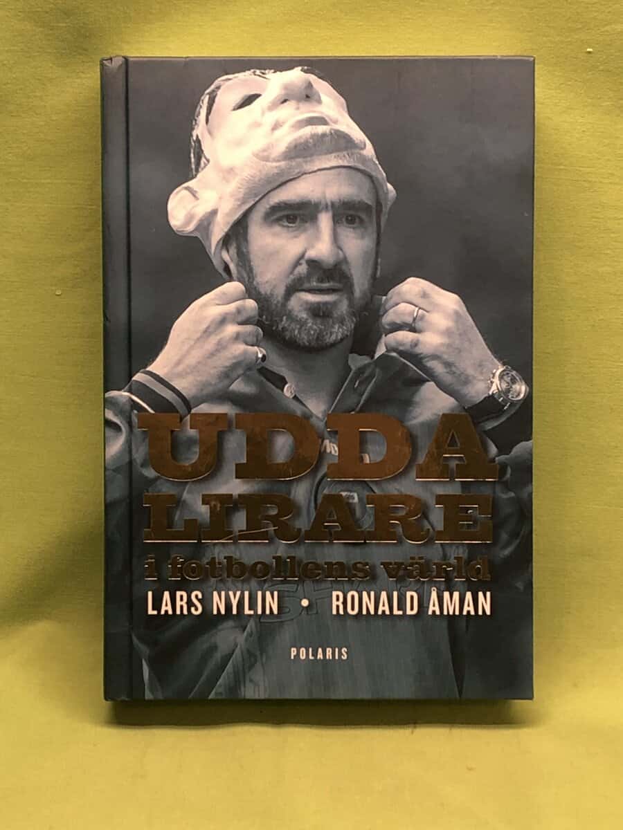 Nylin, Lars, Åman, Ronald : Udda lirare i fotbollens värld