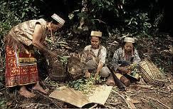 Lars Kaskija : Images of a forest people