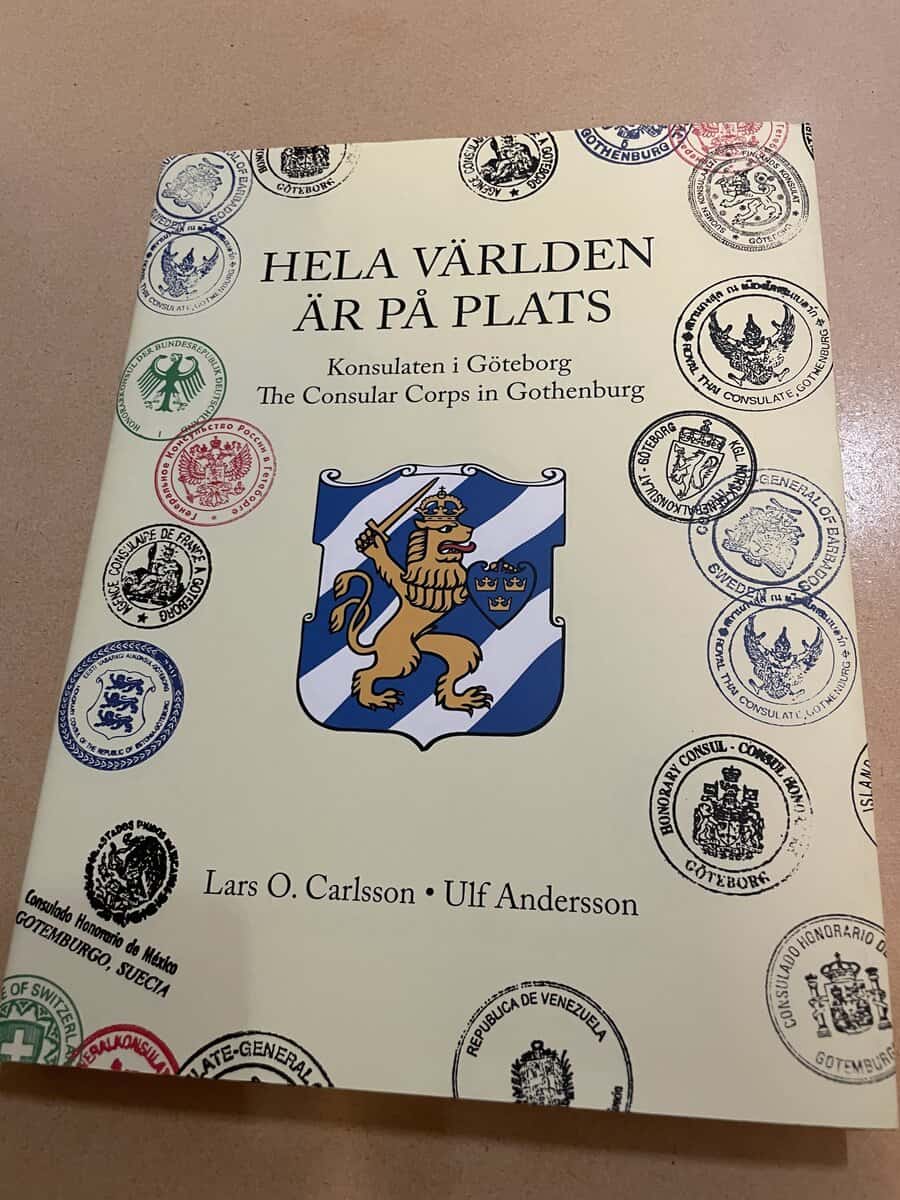 Lars O. Carlsson : Hela världen är på plats