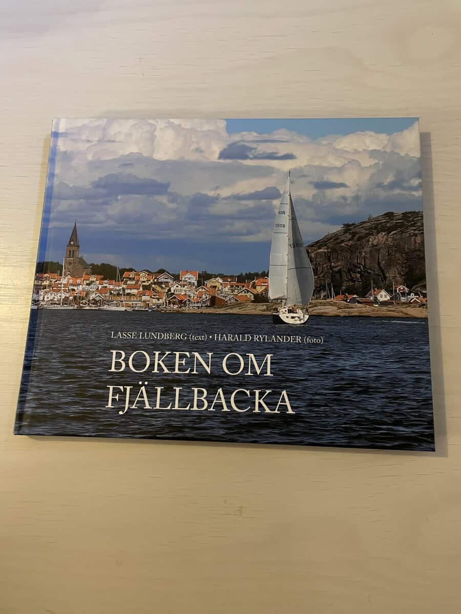 Lasse Lundberg : Boken om Fjällbacka