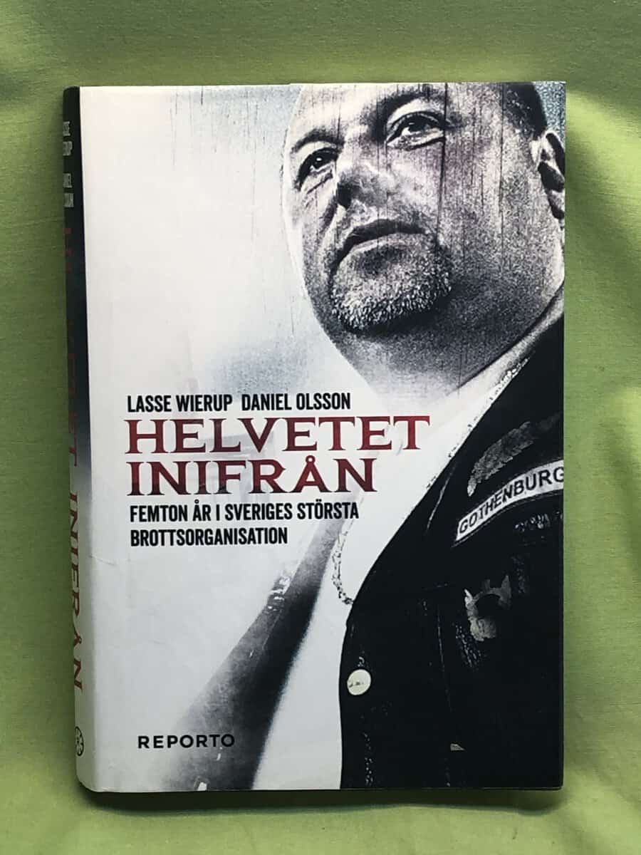 Lasse Wierup : Helvetet inifrån