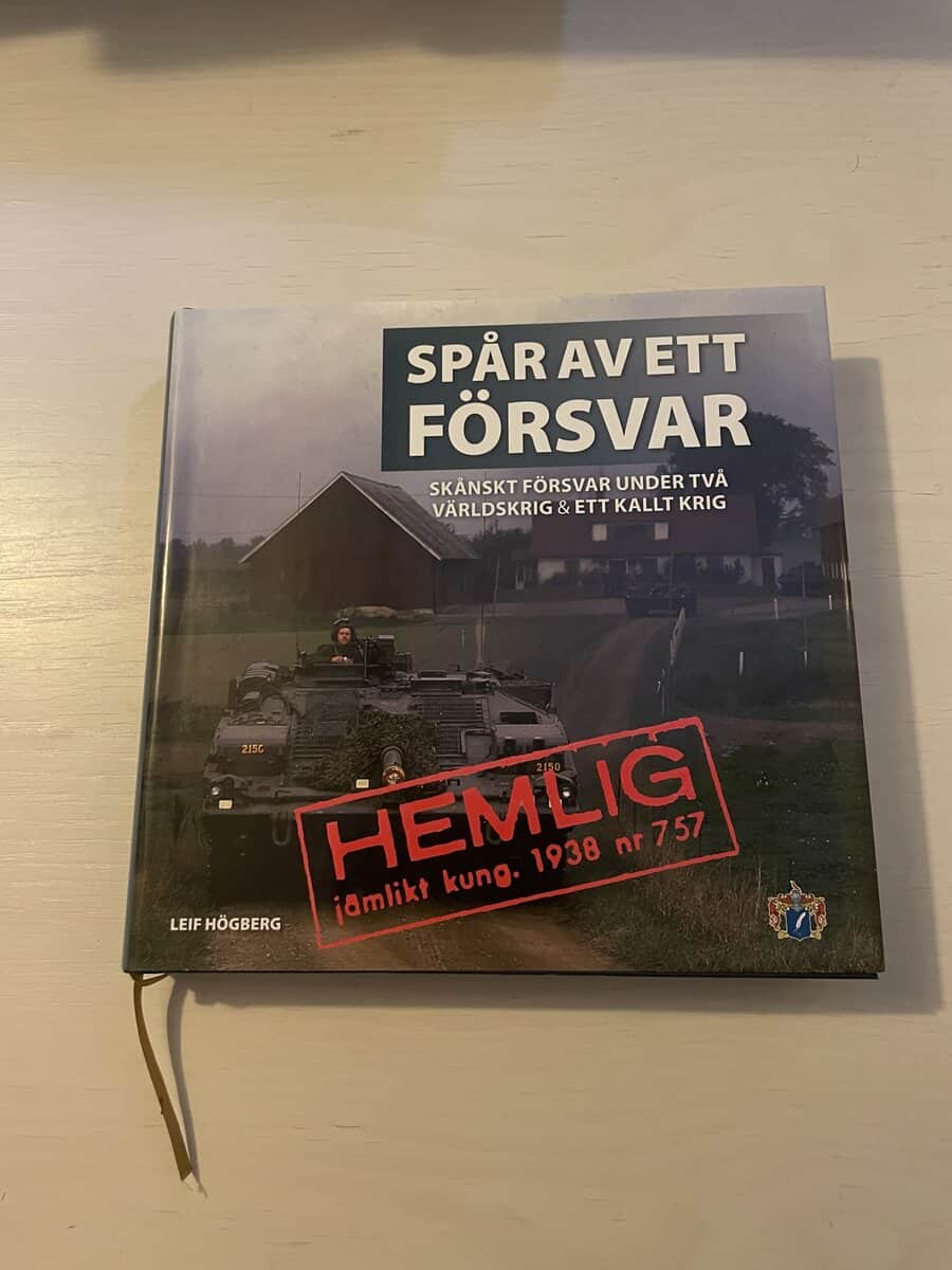 Leif Högberg : Spår av ett försvar