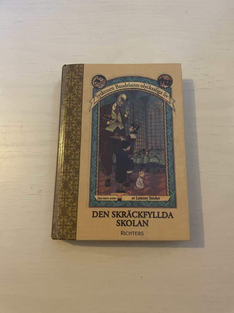 Lemony Snicket : Syskonen Baudelaires olycksaliga liv 5 - Den skräckfyllda skolan