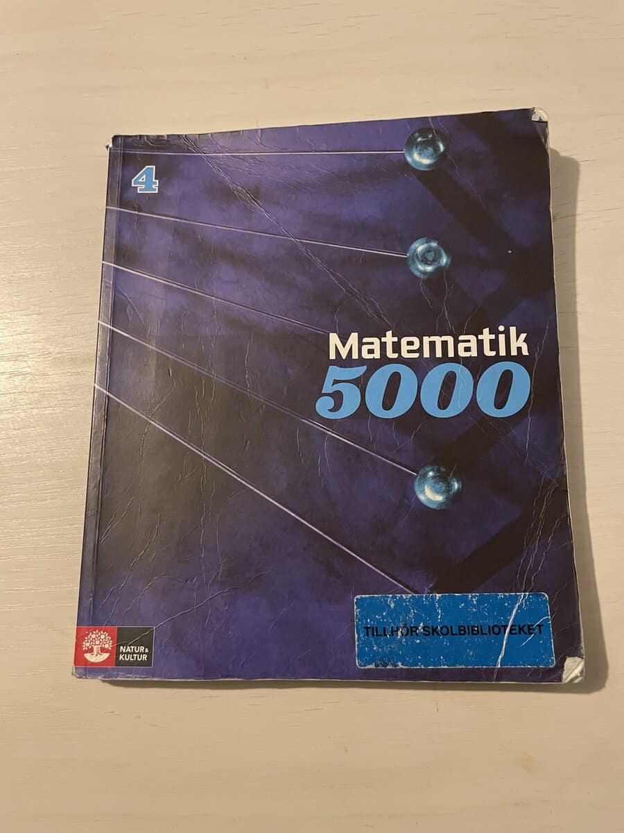 Lena Alfredsson : Matematik 5000 4 - blå lärobok