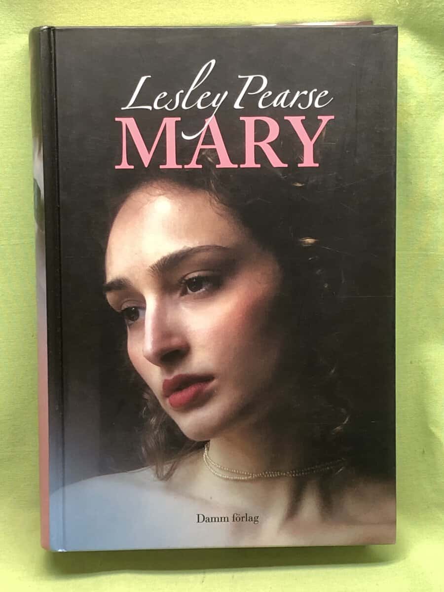 Lesley Pearse : Mary