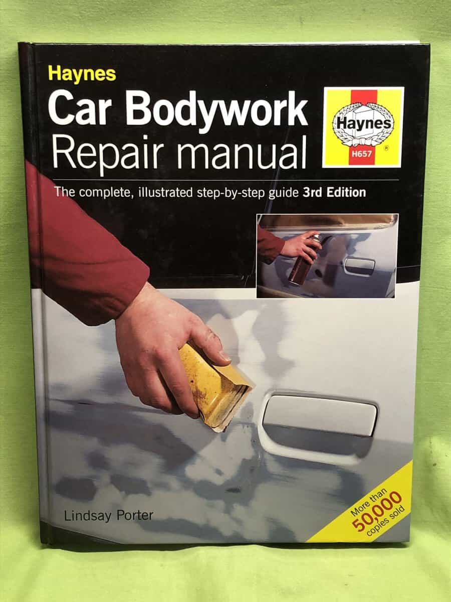 Lindsay Porter : Car bodywork repair manual