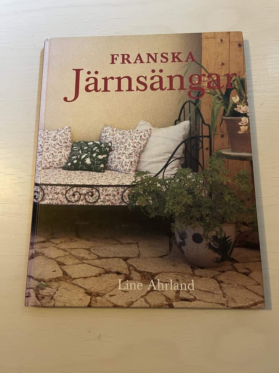 Line Ahrland : Franska järnsängar