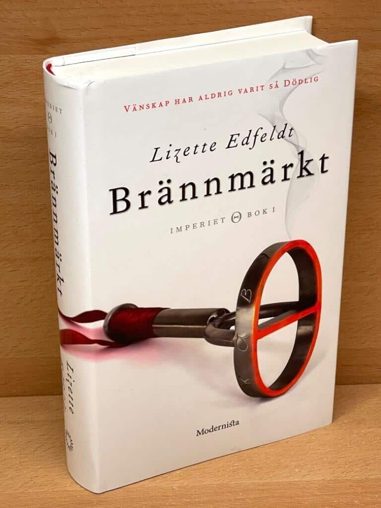 Lizette Edfeldt : Brännmärkt