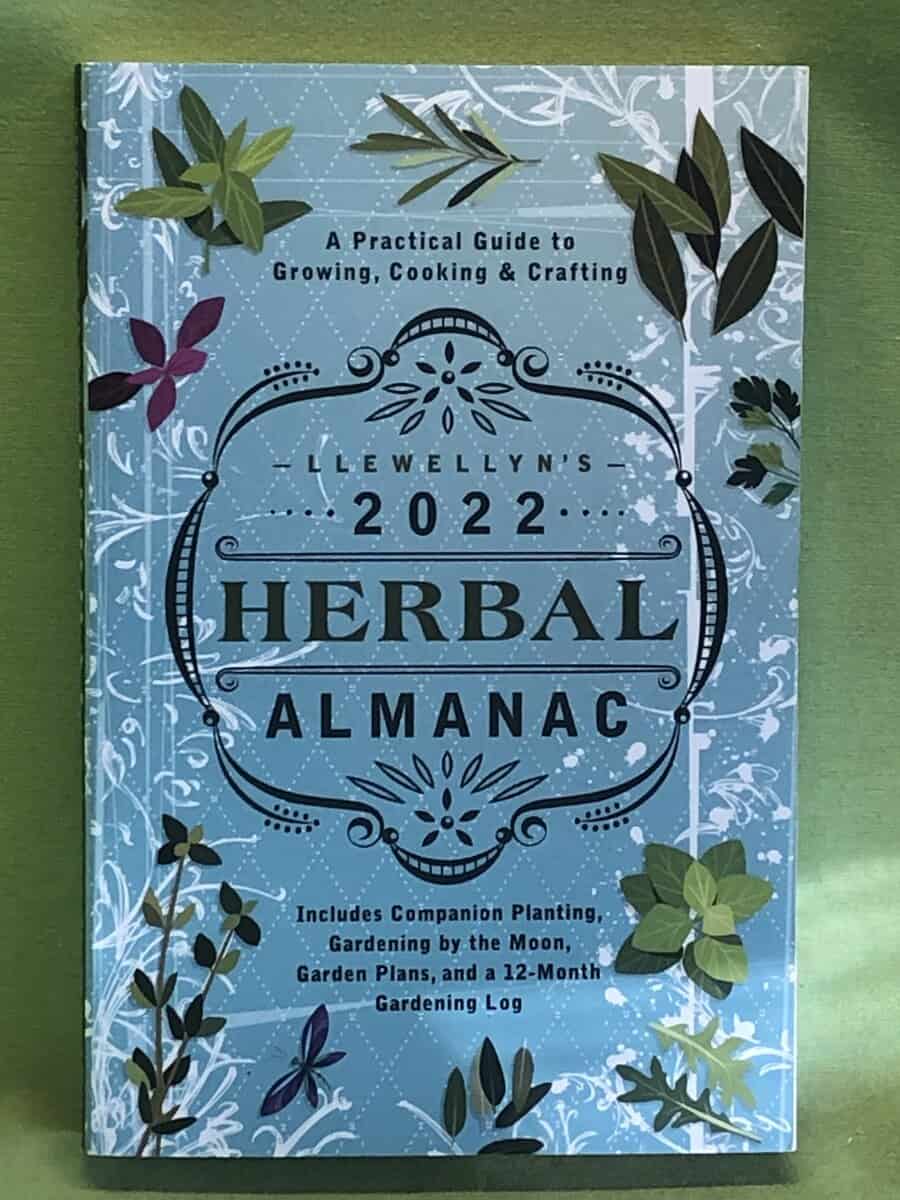 Llewellyn : Llewellyn's 2022 Herbal Almanac
