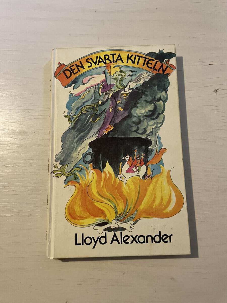 Lloyd Alexander : Krönikan om landet Prydain 2 - Den svarta kitteln