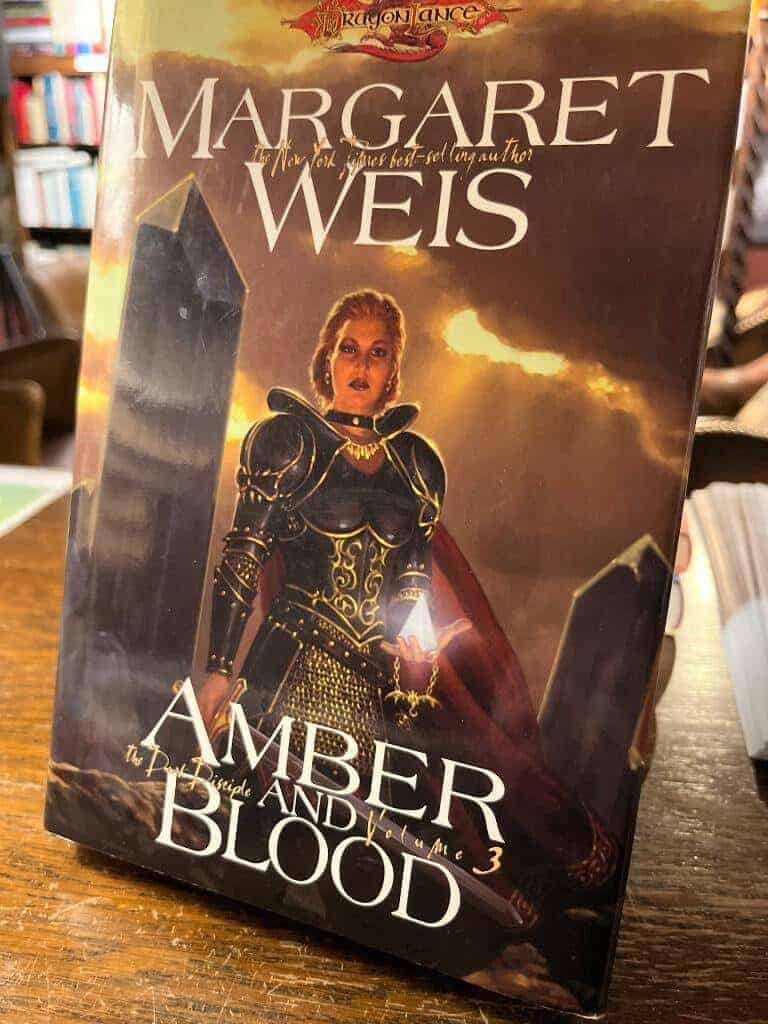 Margaret Weis : Amber and Blood