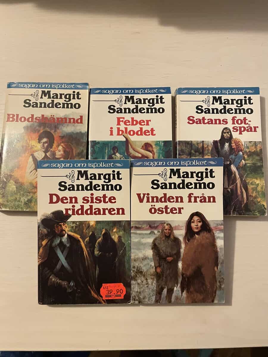 Margit Sandemo : Sagan om Isfolket 11-15 - Blodshämnd - Feber i blodet - Satans fotspår - Den siste riddaren - Vinden från öster