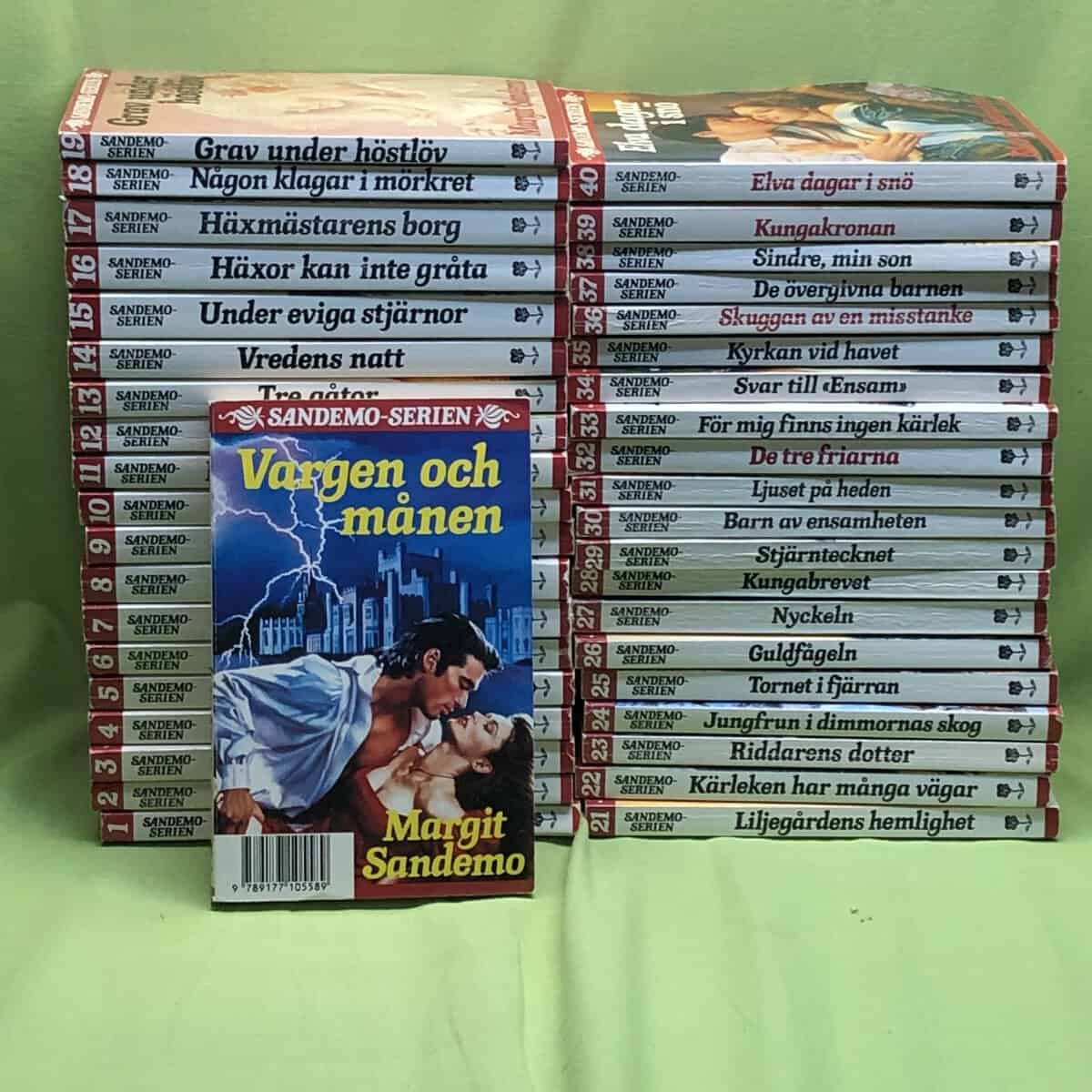 Margit Sandemo : Sandemoserien 1-40