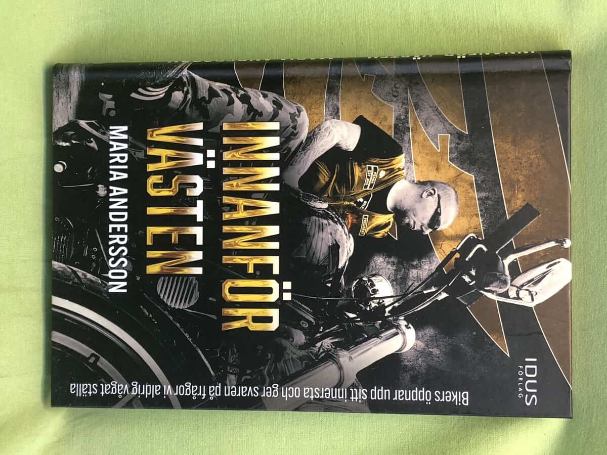 Maria Andersson : Innanför västen