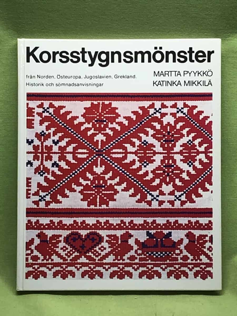 Martta Pyykkö ; Katinka Mikkilä : Korsstygnsmönster