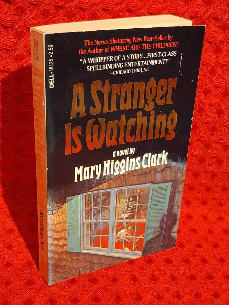 Mary Higgins Clark : A stranger is watching